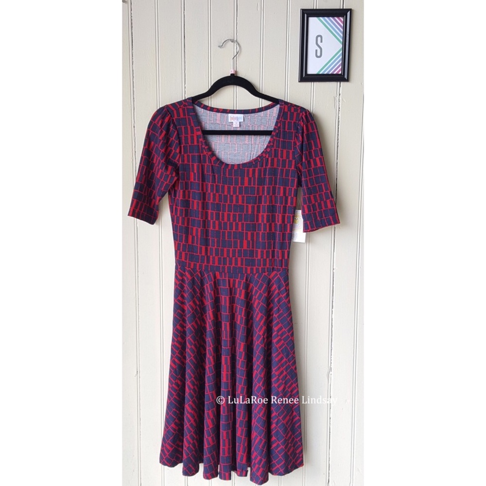 BNWT Lularoe Nicole Dress